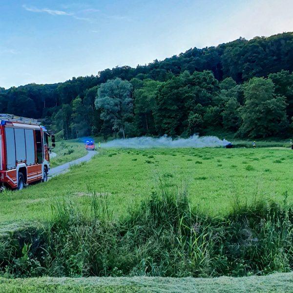Übung PKW-Brand Unterhadermark Übung PKW-Brand Unterhadermark