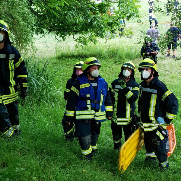 Übung PKW-Brand Unterhadermark Übung PKW-Brand Unterhadermark