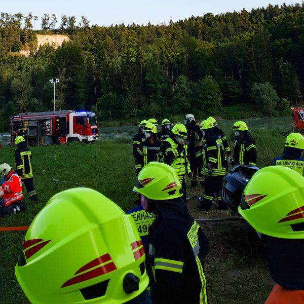 Übung PKW-Brand Unterhadermark Übung PKW-Brand Unterhadermark