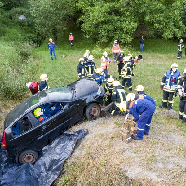 Übung PKW-Brand Unterhadermark Übung PKW-Brand Unterhadermark