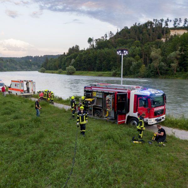 Übung PKW-Brand Unterhadermark Übung PKW-Brand Unterhadermark