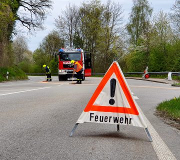 Einsatz Ölspur 20210429 Einsatz Ölspur 20210429