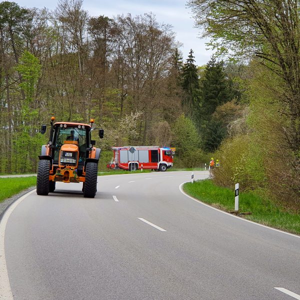 Einsatz Ölspur 20210429 Einsatz Ölspur 20210429